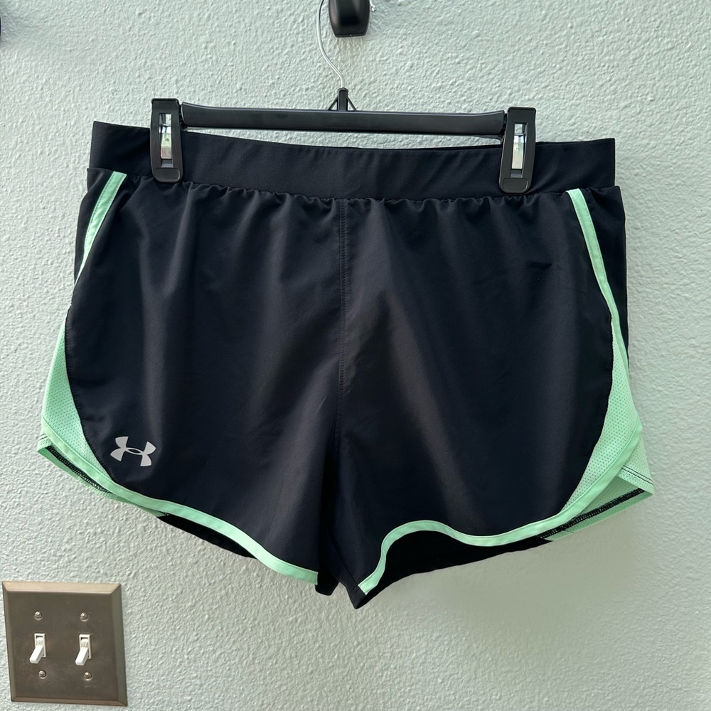 Under Armour Women's Fly By 2.0 Black and Mint Green Shorts Size L - Picture 1 of 7